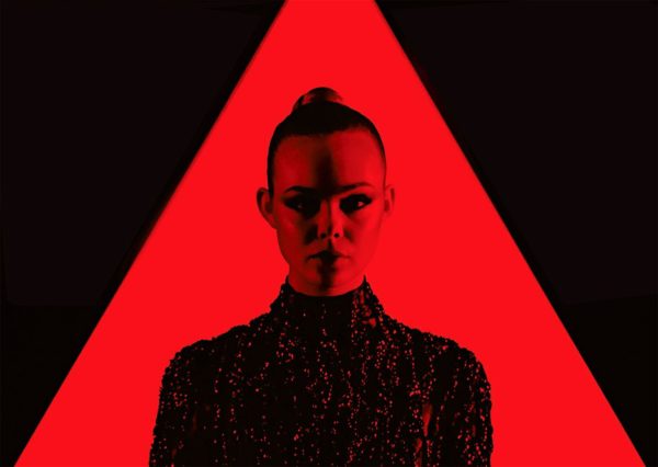 L’elogio della bellezza: “The Neon Demon”