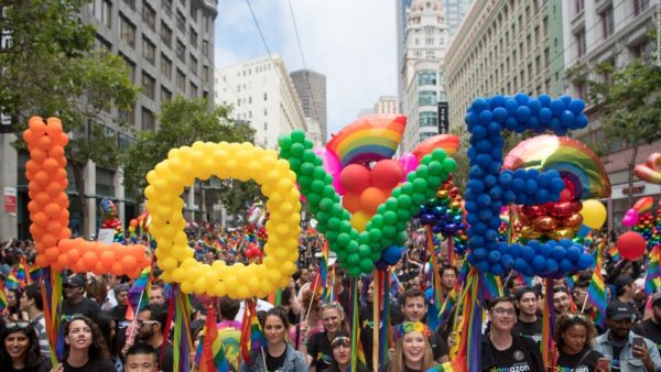 Gruppo Giovani GLBTI*: “La legge contro l’omotransfobia è un passo avanti, ma non basta”